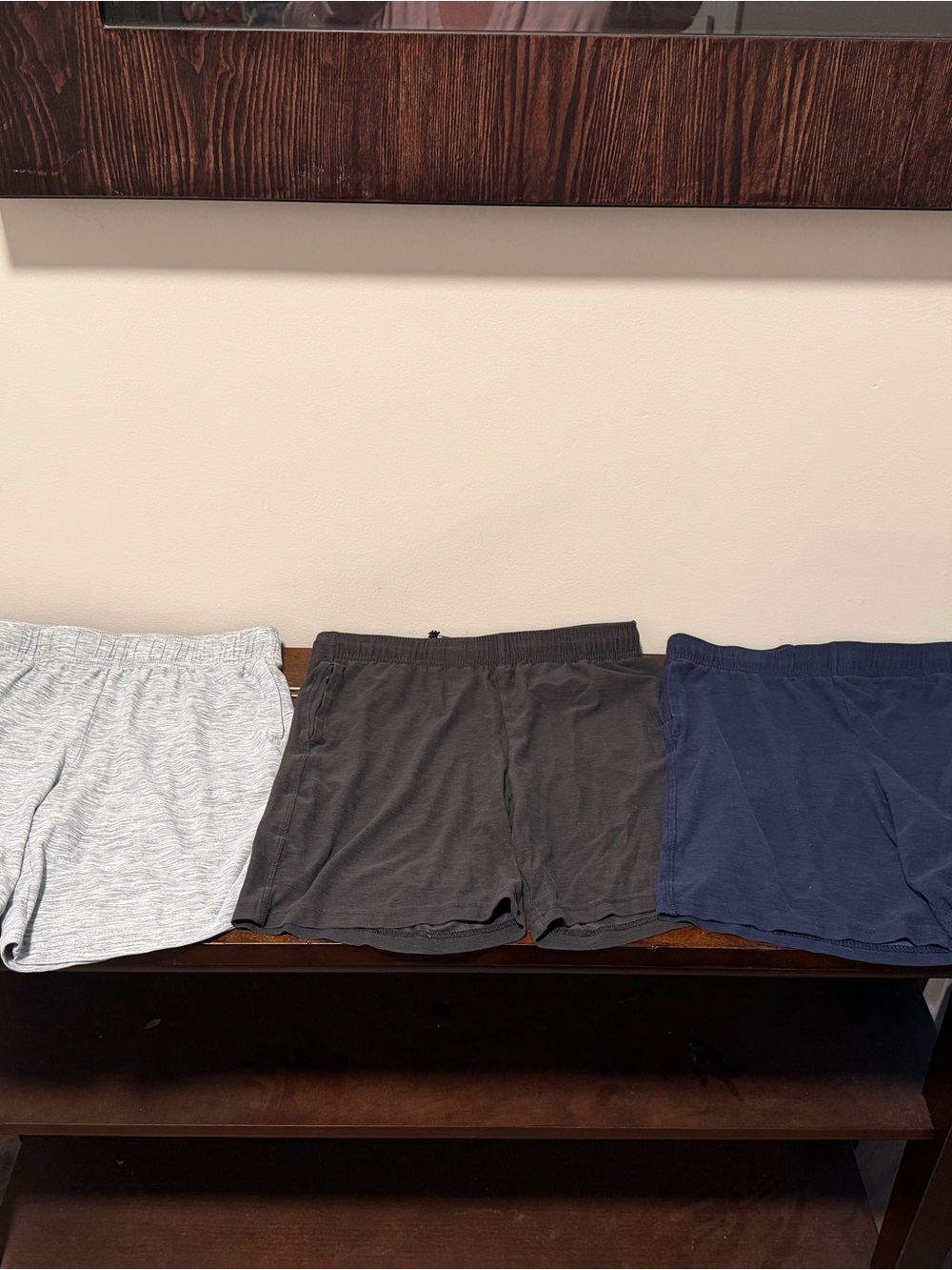 Old Navy Active Boys 3-Pack Athletic Shorts - Light Gray, Charcoal, Navy L(10-12